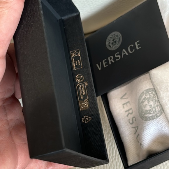 New Authentic Versace! Quilted Lamb+Lamb Leather+Meta, Card Case. - Picture 12 of 13